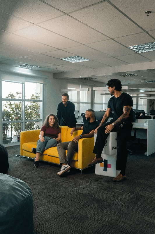 Equipe GERA reunida no escritório